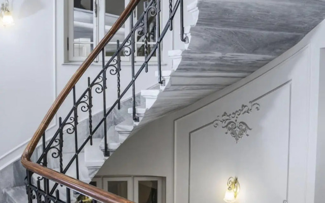 Corinne Art & Boutique Hotel