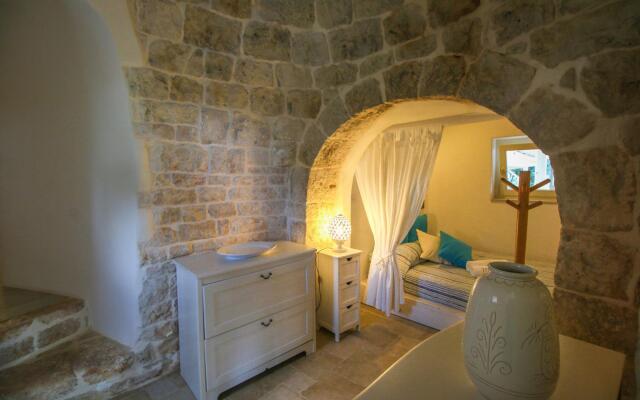 TD Trulli di Bouganville w Large Amazing Pool