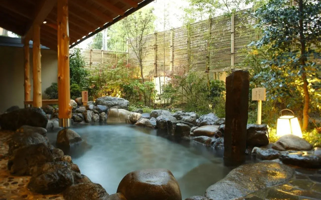 Kyoto Arashiyama Onsen Kadensho