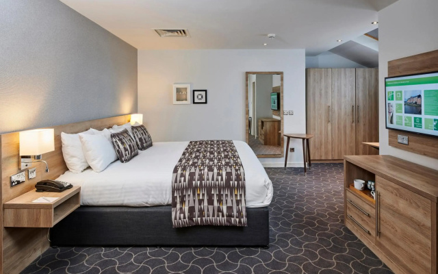 Holiday Inn Ellesmere Port by IHG