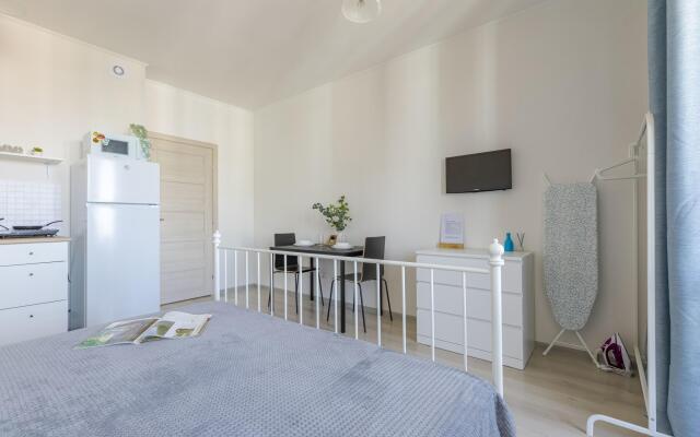 Апартаменты на проспекте Комендантский 66к7