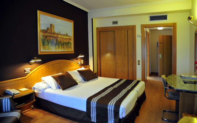 Hotel Zenit Dos Infantas