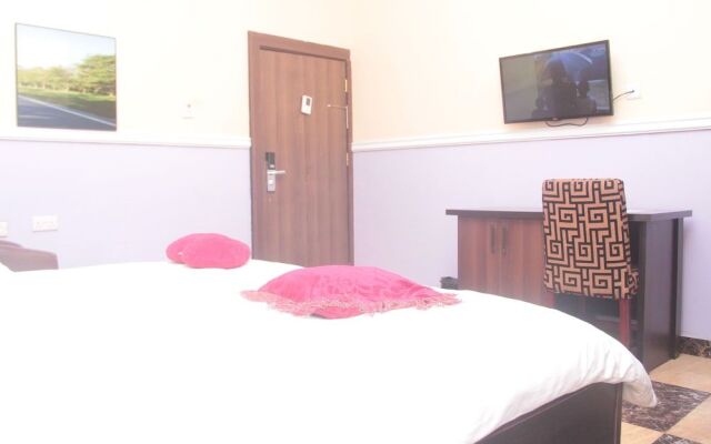 Titanic View Hotel & Suites Ltd