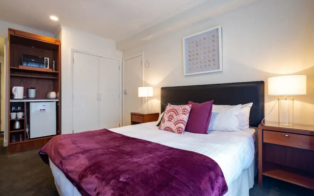 Toodle's Stylish stay on Queen Street
