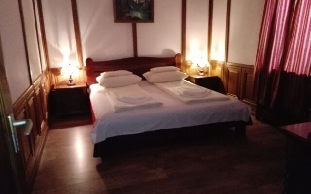 Swiss Lodge