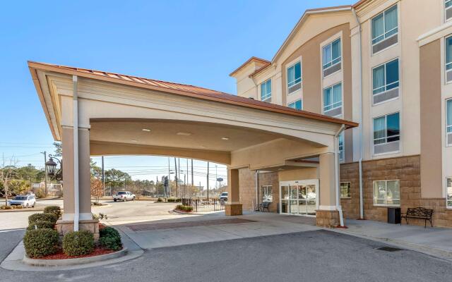 Comfort Inn & Suites