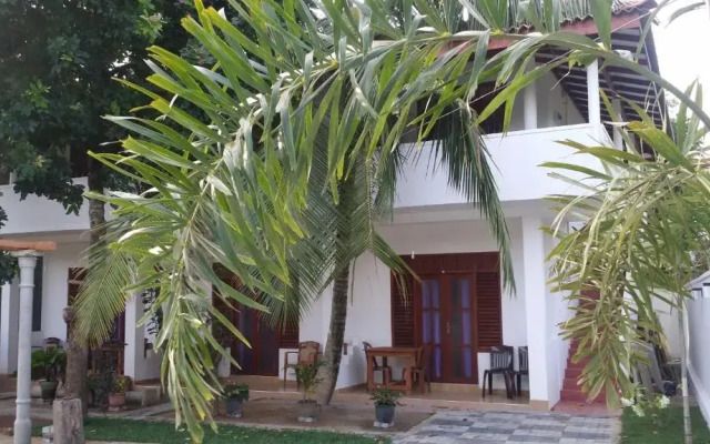 Tithira Guest House