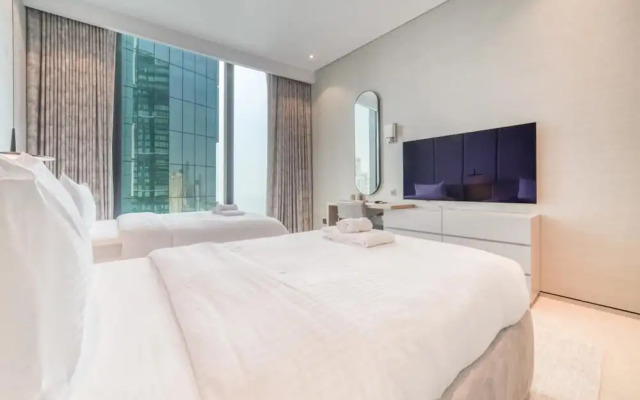 Picturesque Balcony and Beach Haven at Address JBR