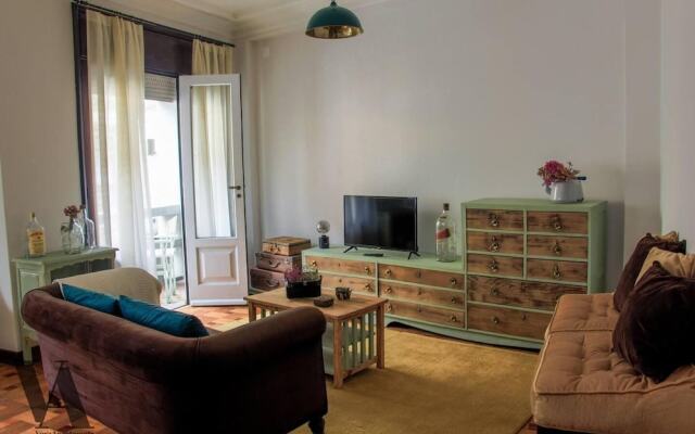 Beautiful 3-bed Apartment in Porto, Portugal