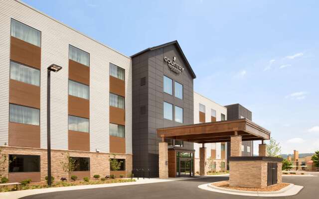 Country Inn & Suites by Radisson Asheville River Arts District