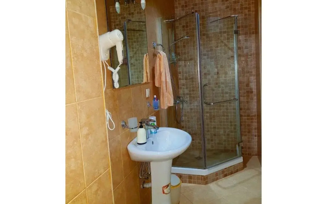 FLAT1
