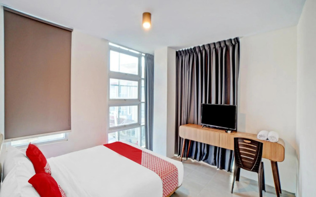 Super OYO 90559 Gamacity Residence
