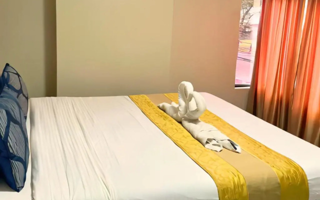 Oyo 498 Algers Suites