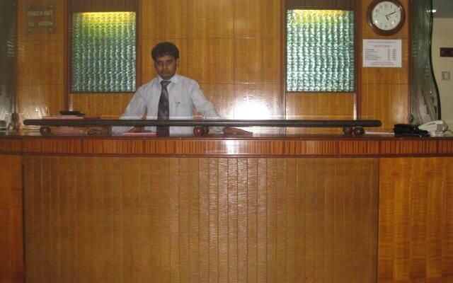 Hotel Manas Residency