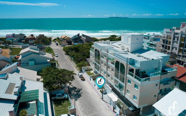 Apartamento com 02 dormitórios