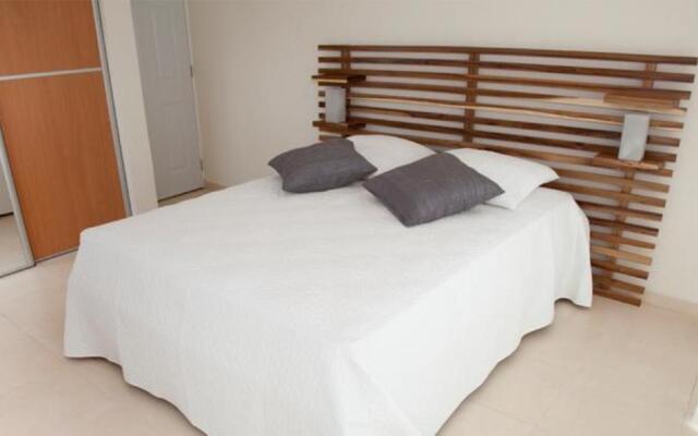 Hostal Marina Real