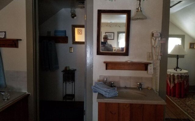 Lilly Pad Boerners Guest house