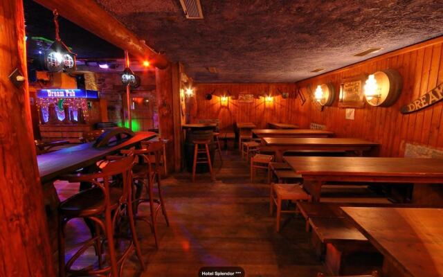 Hotel Splendor