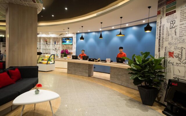 Ibis Hotel (Guangzhou Yuexiu Park Subway Station)