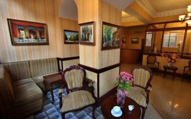 Boomerang Baron Suites