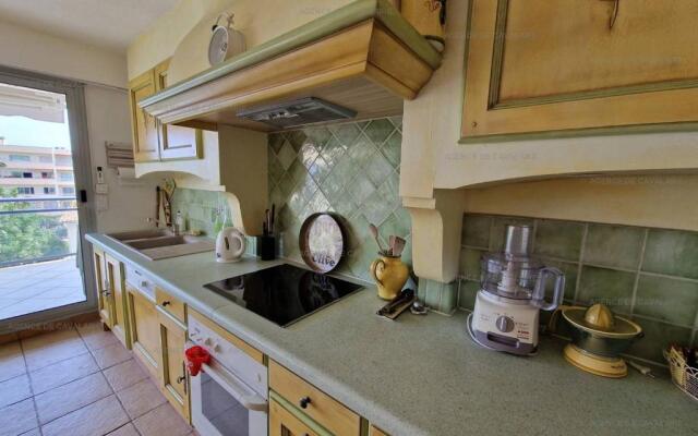 Appartement Cavalaire-sur-Mer, 3 pièces, 4 personnes - FR-1-100-272