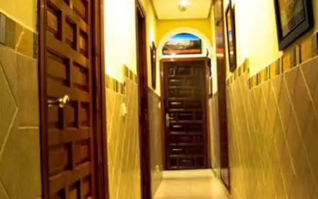 Hostal Toledo Plaza