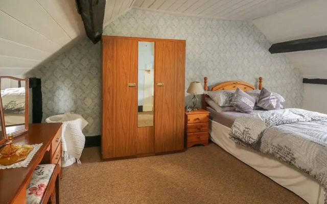 Caerau Farm House