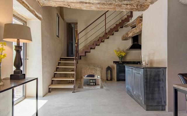 Luxury Villa Inside a Splendid Estate-villa Piuma