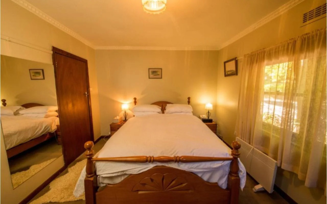 Tuki Retreat – Guest Rooms – Smeaton