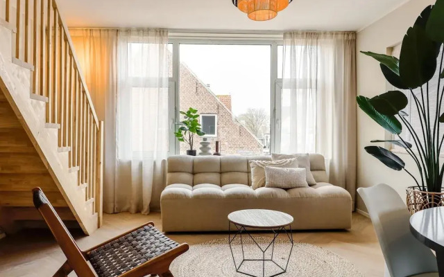 Holiday Home in Vrouwenpolder With Garden