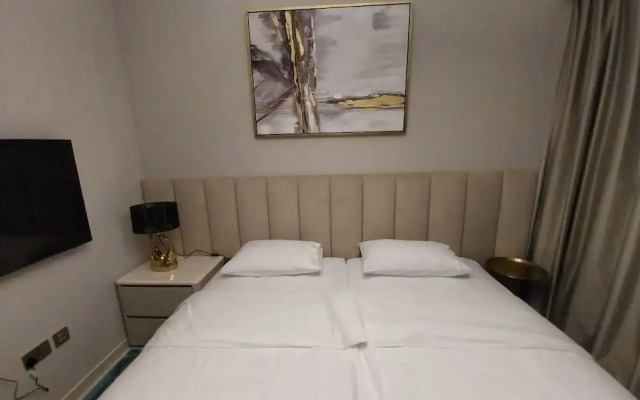 Majestic 3B Apt With Breathtaking View in Downtown