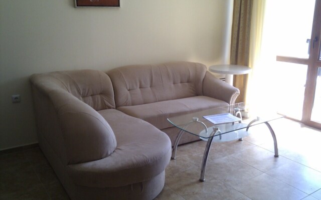 Stunning Apartment With Pool in Ravda, Bulgaria