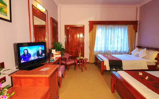 Ree Mohasambath Hotel & Resort  I