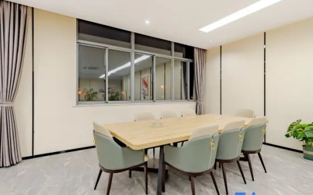 Homeinn Ripple Hotel (Wuxi Huishan Scenic Spot Zoo)