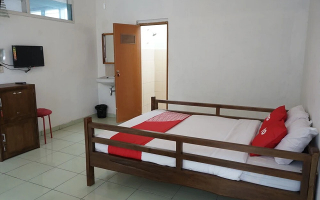 OYO 2048 Hotel Cahya Panorama