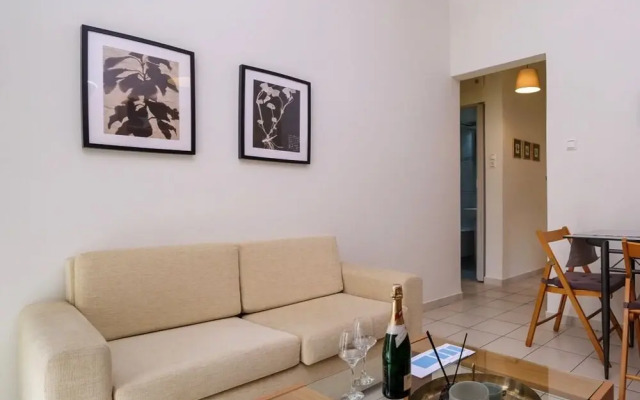 40m² homm Glyfada Apartment, Tataki street