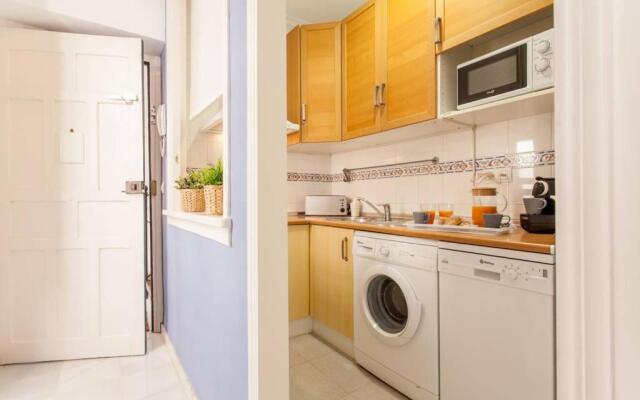 Hostly Rivero 2B Center-Fibre-communal terrace-Parking Optional-CLess