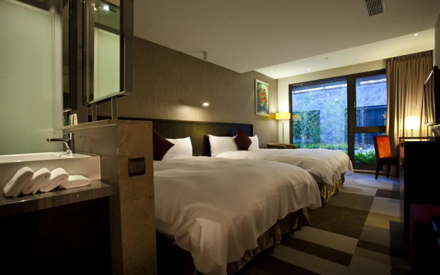 In Sky Hotel