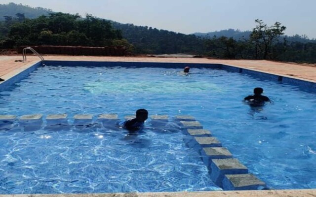 Kadumane Hills Resorts
