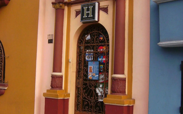 Pretty House Hostel