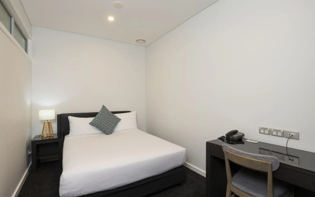 Nesuto Stadium Hotel and Apartments