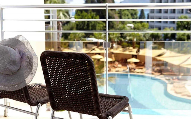 Grand Ideal Premium