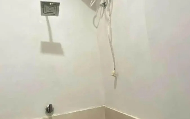 Oyo 806870 Hotel Mahima