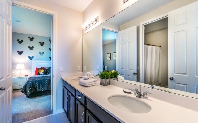 1815 Sawyer Palm Place