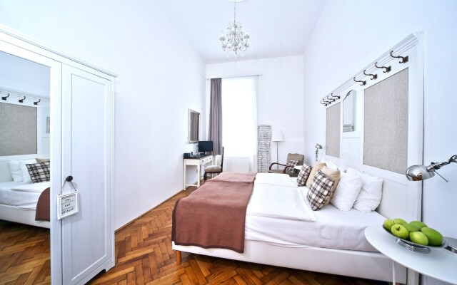 House Beletage-Boutique Hotel