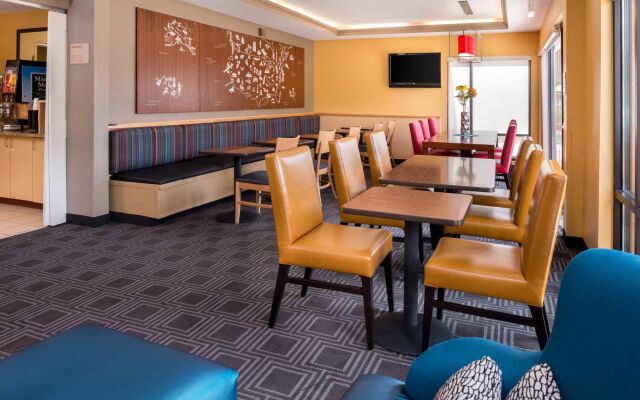 TownePlace Suites by Marriott Huntington