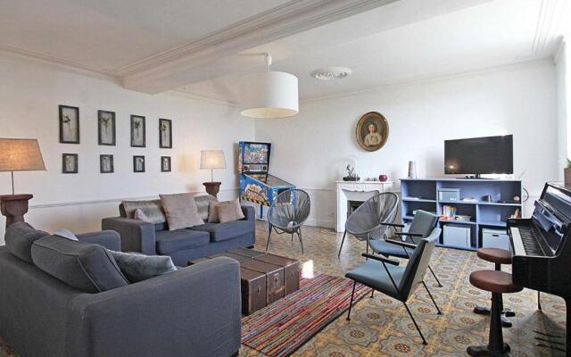 Gîte Laleu, 6 pièces, 10 personnes - FR-1-497-46