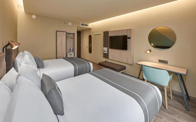 City Express Suites by Marriott Cancún Aeropuerto Riviera