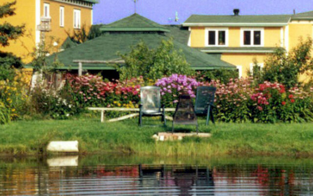 Au Gîte du Cerf Argenté B&B