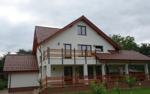 Pensiunea Tania-Nora